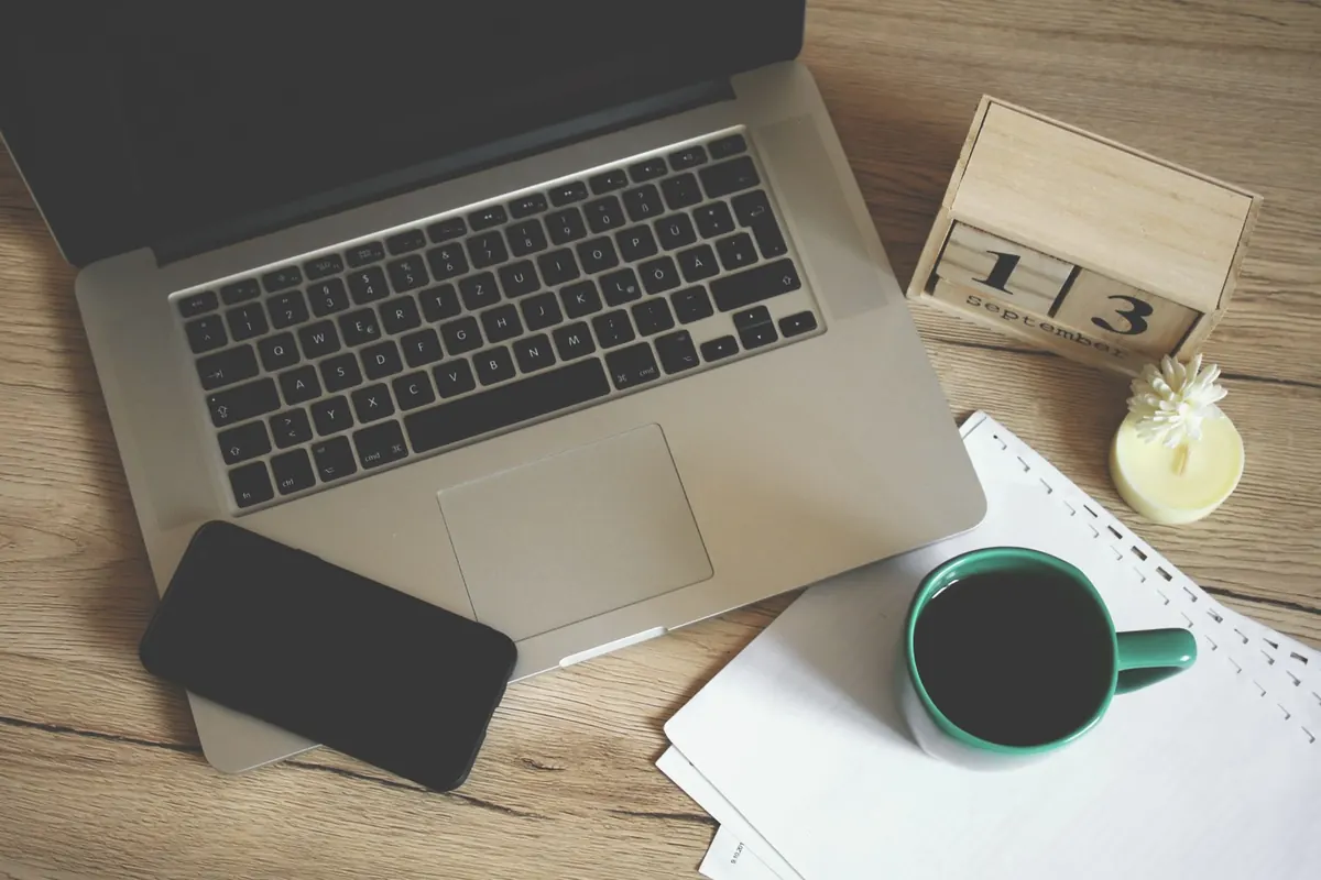 The 10-Minute Weekly Growth Review: A Simple Practice for Busy People